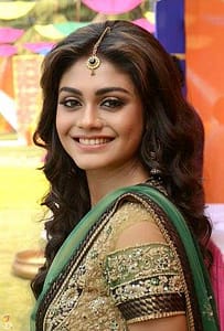 Sreejita De - na Holi zabavi