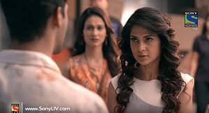 Beyhadh – 3. epizoda - Arjun se zbog Saanjh potuče sa modelom, Maya ga otpusti!