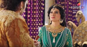 Salim Anarkali – 38. epizoda – Akbar zaduži Rukaiju da pronađe izdajicu!
