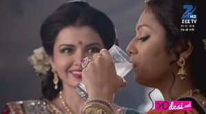 Ek Tha Raja Ek Thi Rani (44. ep.) 23.09.2015. – Gayatri popije Kokilin napitak!
