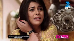 Ek Tha Raja Ek Thi Rani (265. ep.) 28.7.2016. – Raja istetovira svoje ime na Raninoj ruci!