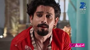 Ek Tha Raja Ek Thi Rani (107. ep.) 21.12.2015. – Avdesh vraća Rana ji-u sve i napušta palatu!