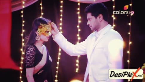 Ishq Ka Rang Safed (278. ep.) 15.06.2016. – Viplav skida masku Dhaani!