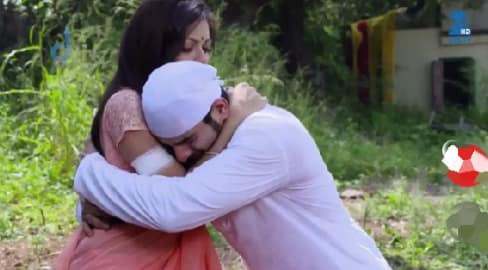 Ek Tha Raja Ek Thi Rani (63. ep.) 20.10.2015. – Rana ji zagrli Gayatri!