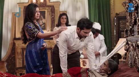 Ek Tha Raja Ek Thi Rani (87. ep.) 23.11.2015. – Bari Rani Maa pokuša da se ubije!