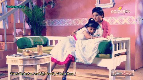 Rani naziva Akaša ocem, a Ekadiš bakom!