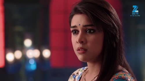Ek Tha Raja Ek Thi Rani (353. ep.) 29.11.2016. – Rani i Afreen krive Iqbala za Nusratinu smrt!