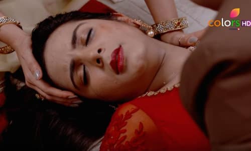 Simar (1722. ep.) 26.01.2017. – Venčanje Vadahi i Piyusha počinje, Roshni seče vene!