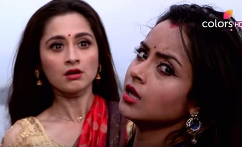 Ishq Ka Rang Safed (340. ep.) 25.08.2016. – Dhaani spašava Atharvu, Chandan upuca Kamini koja pada sa litice!