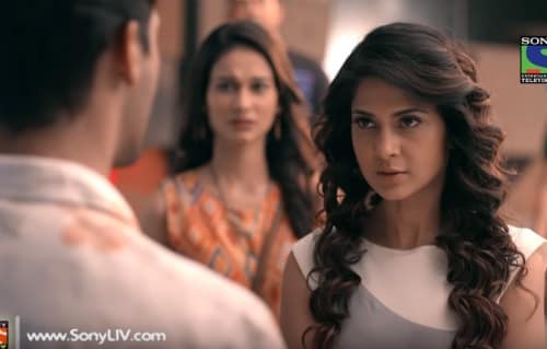 Beyhadh – 3. epizoda - Arjun se zbog Saanjh potuče sa modelom, Maya ga otpusti!