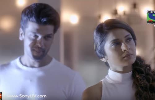 Beyhadh – 25. epizoda – Maya će biti model kampanje koju radi Arjun!