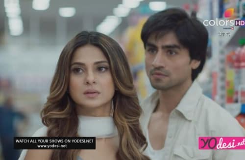 Bepannah – 8. ep. – Zoya i Aditya ugledaju zajedničku sliku Yasha i Pooje u prodavnici!