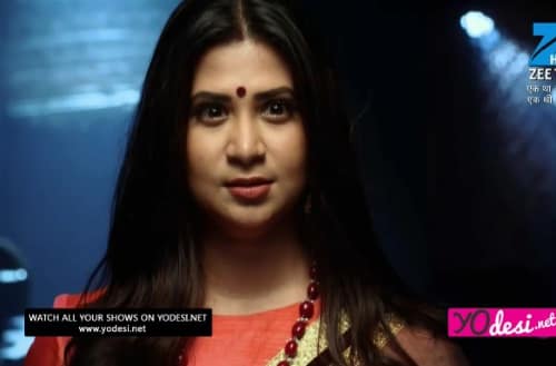 Ek Tha Raja Ek Thi Rani (488.ep.) 12.06.2017. – Vasundra pokuša da ubije Raaja!