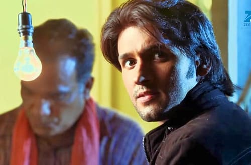 Ek Tha Raja Ek Thi Rani (445. ep.) 12.04.2017. – Rađu traži policija!
