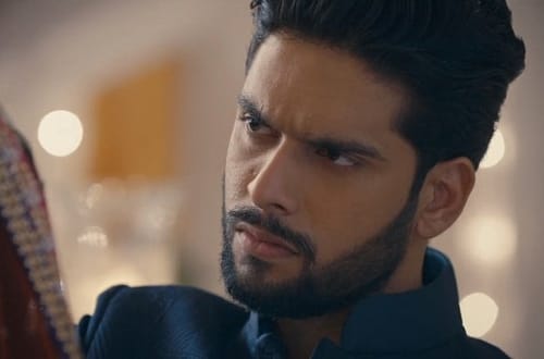 Mehndi Hai Rachne Waali – 72. epizoda - Ragav je primoran pred medijima!